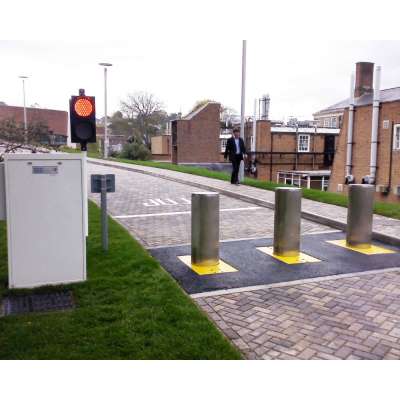 Newest High Quality Retractable Automatic bollards for pavement